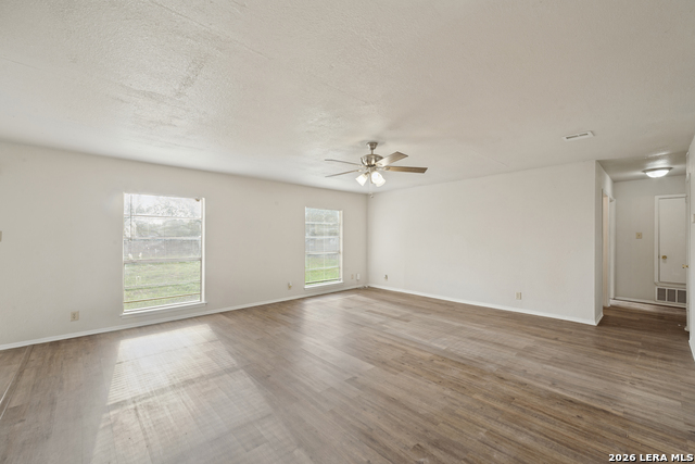 1014 Cloverbrook St Property Photo 6
