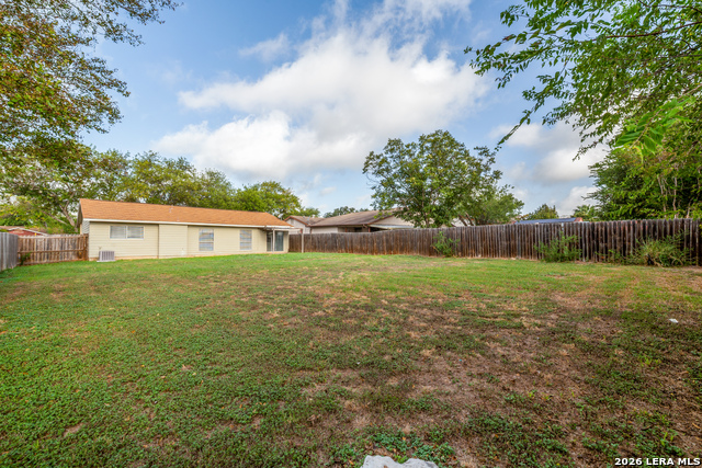 1014 Cloverbrook St Property Photo 25