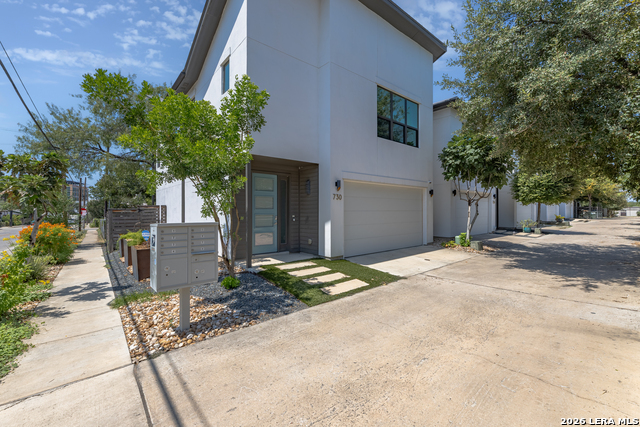 730 E Josephine St Property Photo 1