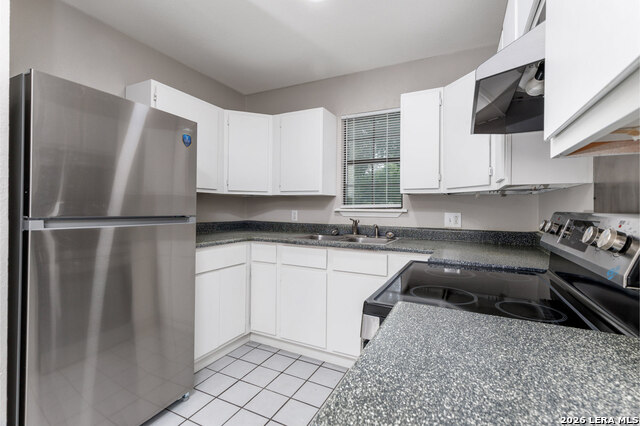 927 W Formosa Property Photo 6