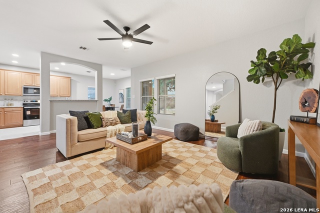 11211 Clusius Property Photo 2