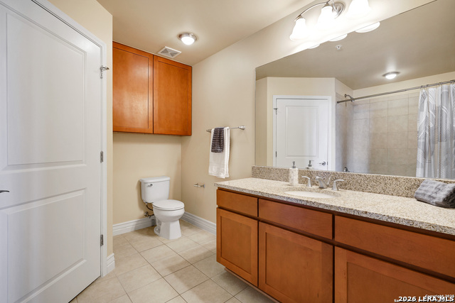 215 Center Property Photo 15