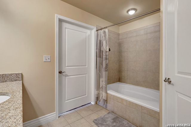 215 Center Property Photo 16