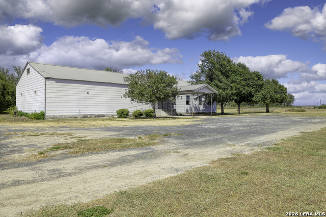 253 County Road 432 Property Photo 6