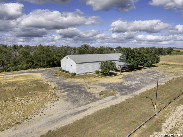 253 County Road 432 Property Photo 7