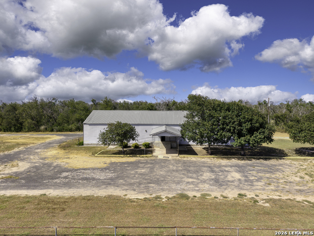 253 County Road 432 Property Photo 9