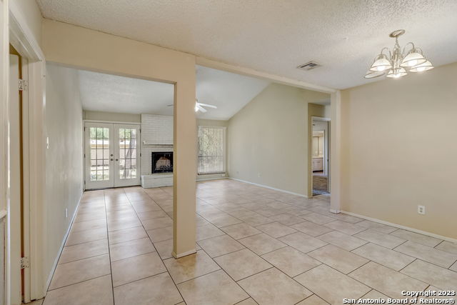 13710 Syracuse St Property Photo 3