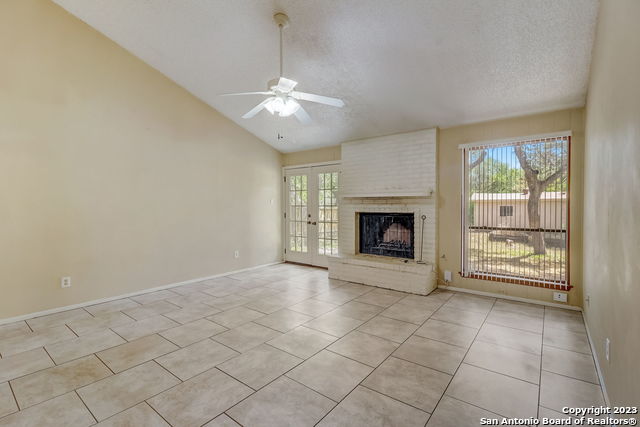 13710 Syracuse St Property Photo 6