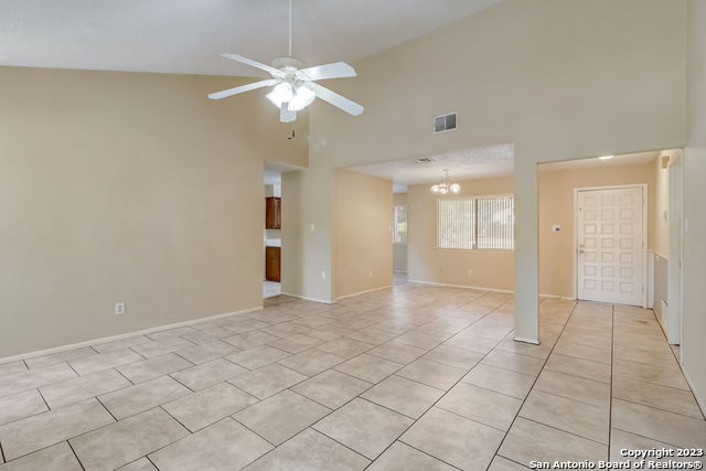 13710 Syracuse St Property Photo 9