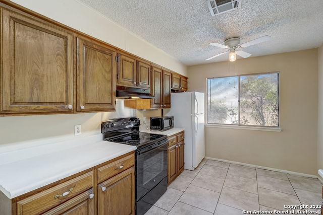 13710 Syracuse St Property Photo 13