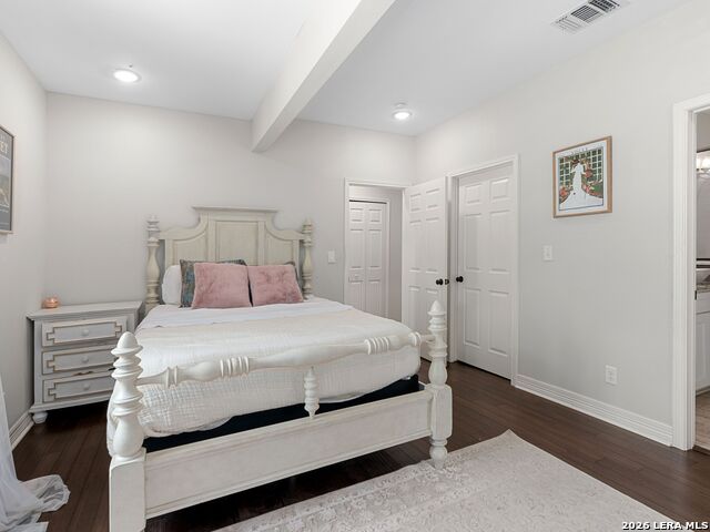 1122 W Craig Place Property Photo 13