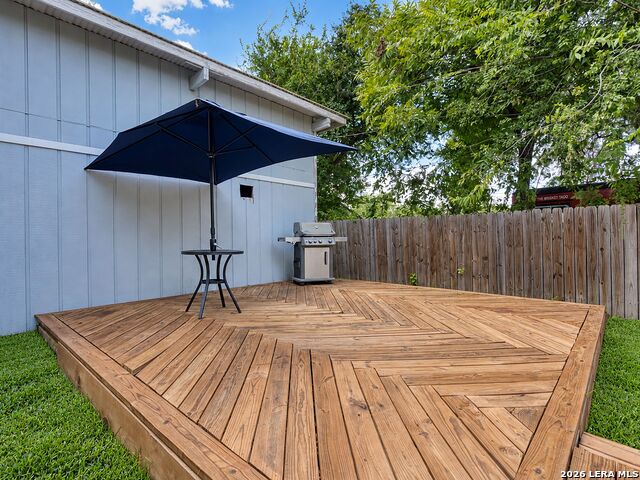 1122 W Craig Place Property Photo 25