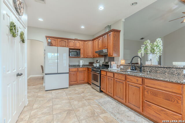 14805 Adams St Property Photo 8