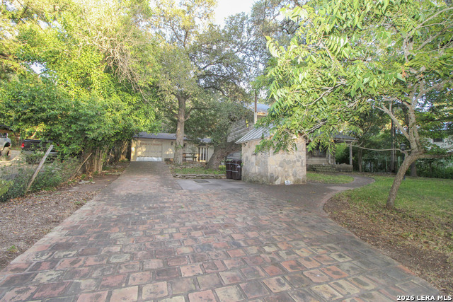 19706 Scenic Loop Rd Property Photo 4