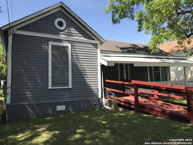 803 MONTANA ST Property Photo 1