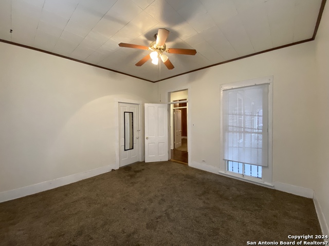 803 Montana St Property Photo 6