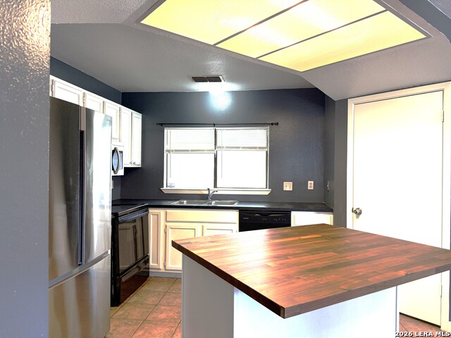 11719 Spring Ridge Dr Property Photo 10