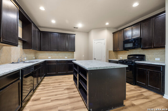 8822 Falcon Park Property Photo 11