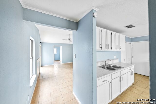 4015 Sun Harbour Property Photo 5