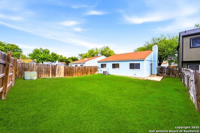 4015 Sun Harbour Property Photo 26