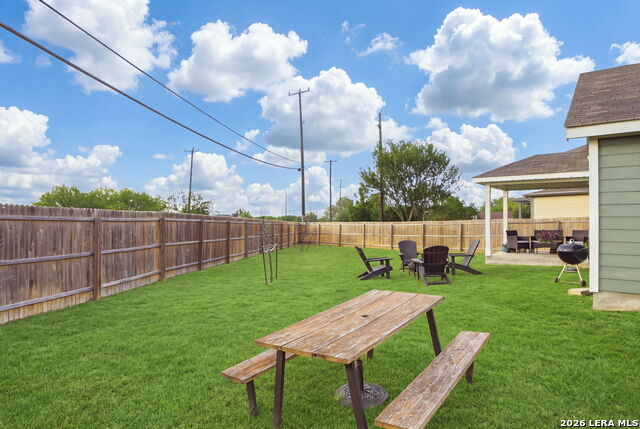 802 Hickory Trail Property Photo 18