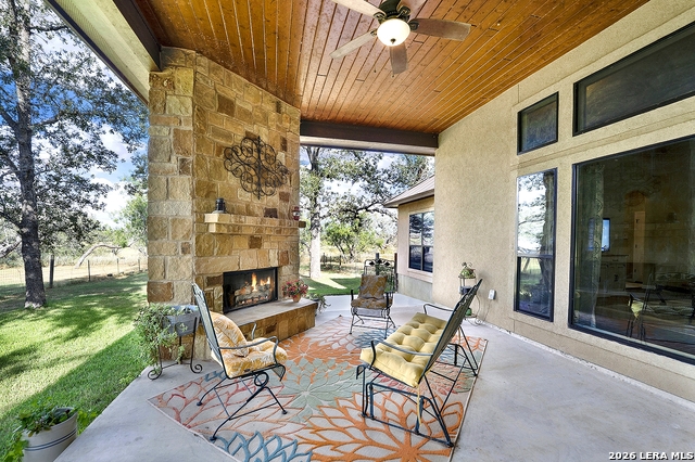 1021 Fm 3432 Property Photo 11