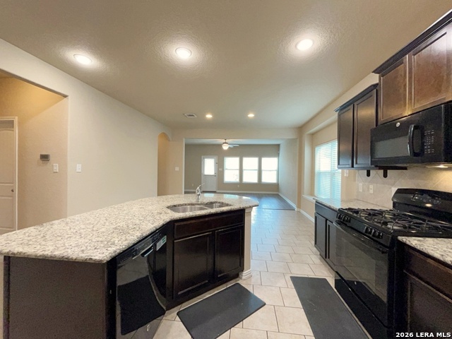 9123 Vondel Park Property Photo 18