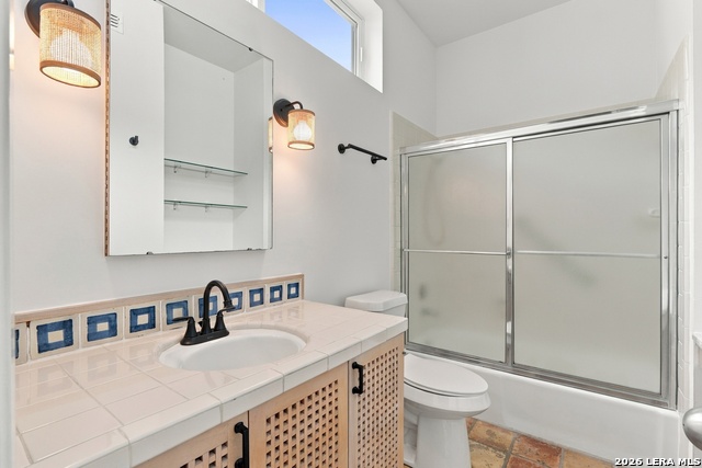 208 Grove Pl Property Photo 11