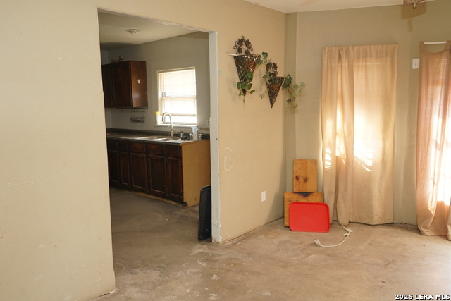 3822 Dalia St Property Photo 8