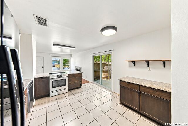 9410 Valley Bend Property Photo 8