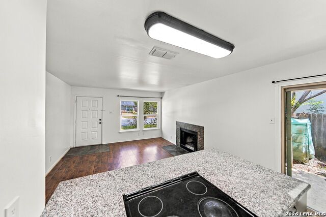 9410 Valley Bend Property Photo 10