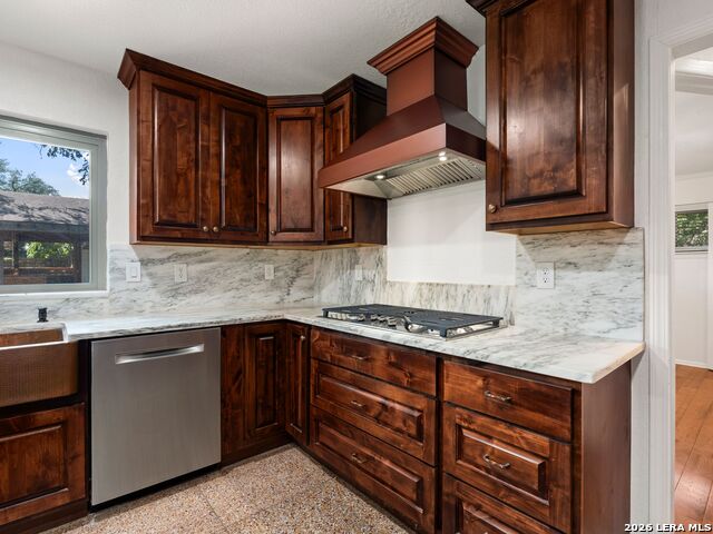 102 Riviera Drive Property Photo 16