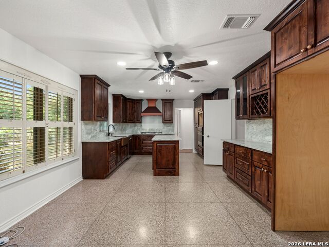 102 Riviera Drive Property Photo 19