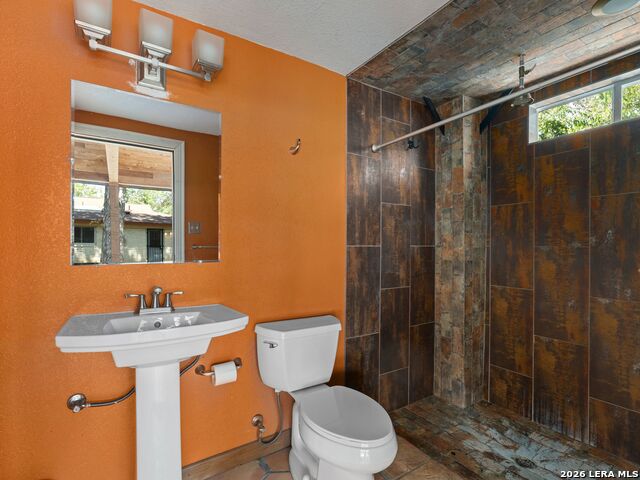 102 Riviera Drive Property Photo 44