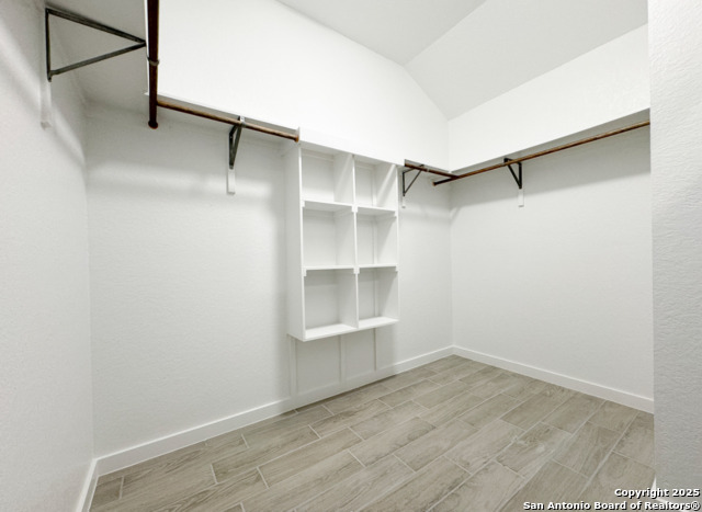 107 S Lon Price Property Photo 8