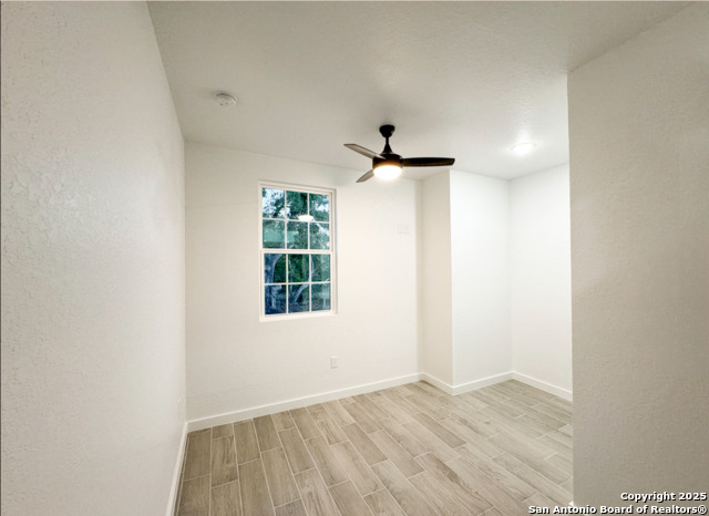 107 S Lon Price Property Photo 12