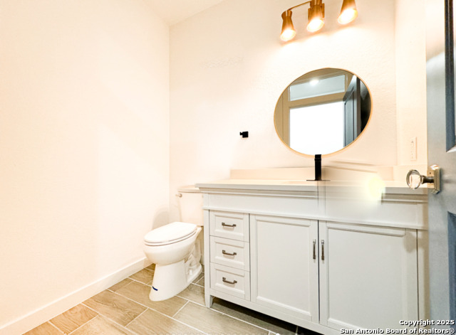 107 S Lon Price Property Photo 13