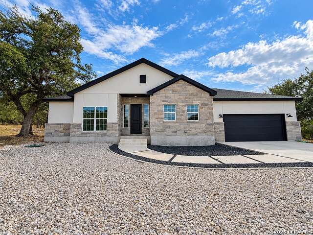 111 S Jesse Stiff Property Photo 1