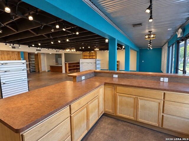 516 N Teel Property Photo 14