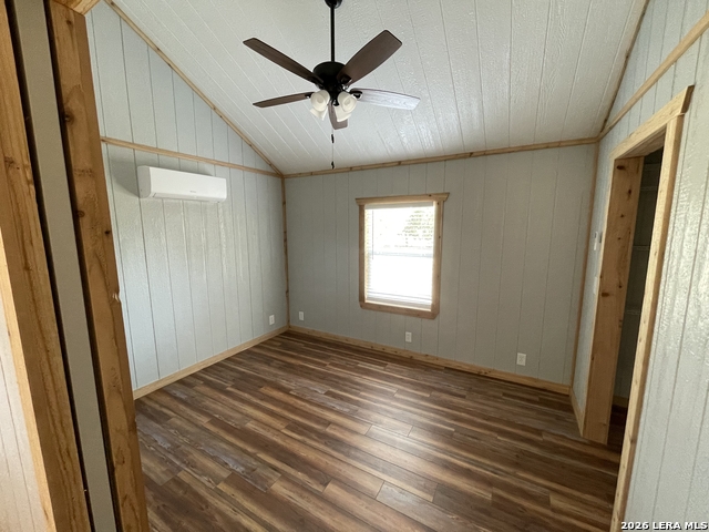3795 Forest Trail Dr Property Photo 9