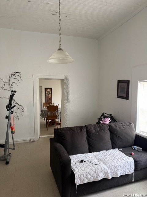 714 Webster St Property Photo 3