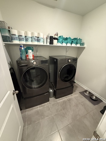 404 Sambar Bay Dr. Property Photo 9