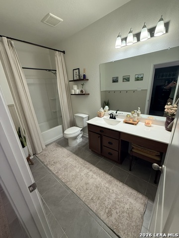 404 Sambar Bay Dr. Property Photo 10