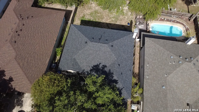 11327 Mentmore Property Photo 4