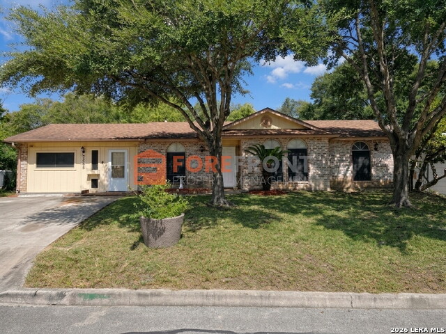 7845 Village Oak Property Photo 1