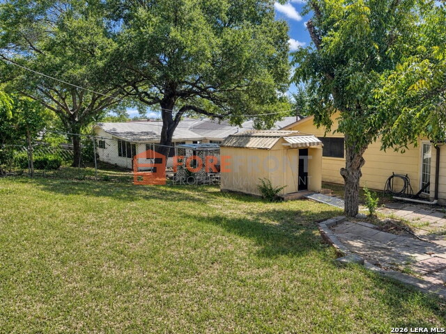 7845 Village Oak Property Photo 8
