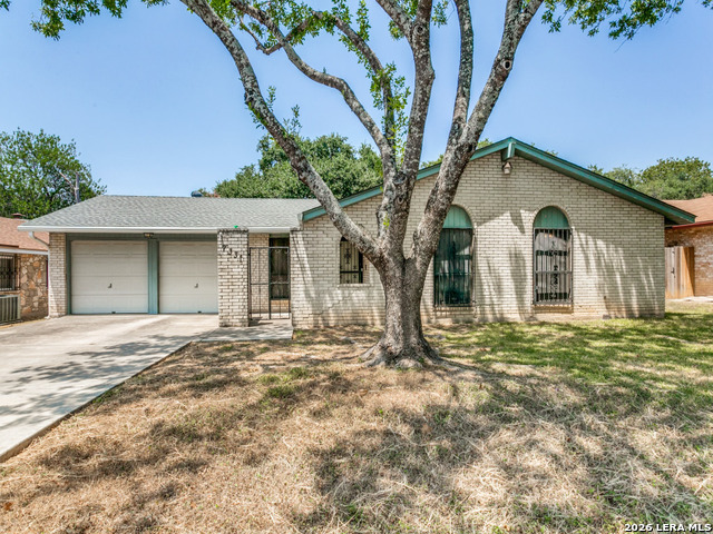 7331 Crownpiece Property Photo 1
