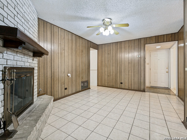 7331 Crownpiece Property Photo 4