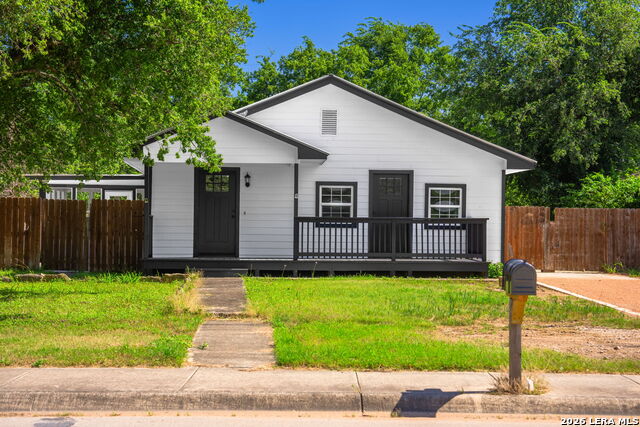 512 GUADALUPE ST Property Photo 1