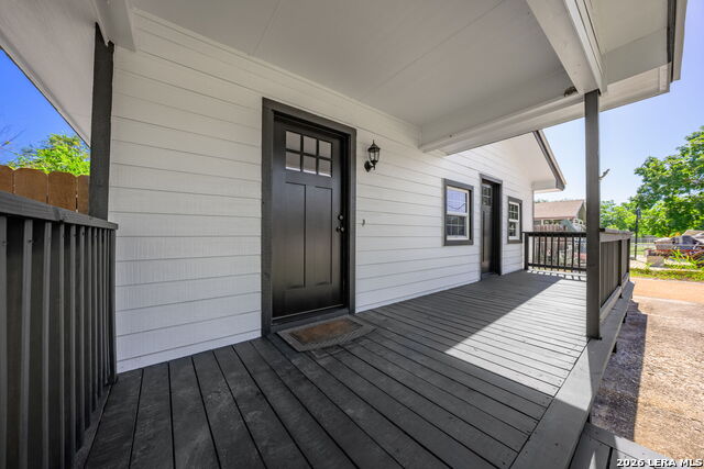 512 Guadalupe St Property Photo 5